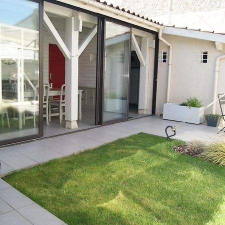 Вілла Le Clos Des Amoureux Valence-sur-Baise Екстер'єр фото